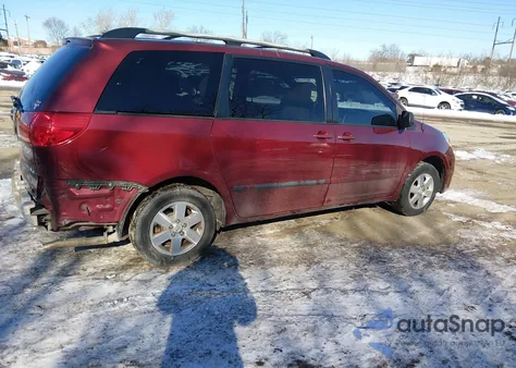 2007 Toyota Sienna Le z USA, uszkodzony, nr VIN 5TDZK23C17S097493